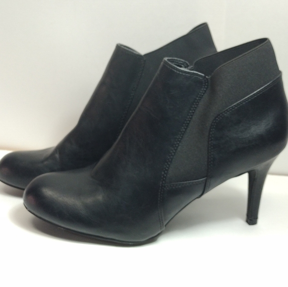 Madden Girl LADIE Chelsea Heel Dress Boot l Black Leather l Size 10 M - Picture 5 of 11